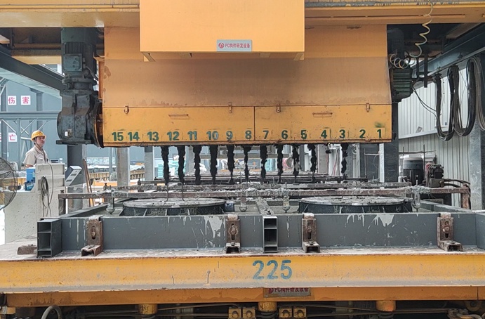 南昌市政建設(shè)集團(tuán)一體化預(yù)制井蓋生產(chǎn)工藝流程 南昌市政建設(shè)集團(tuán)一體化預(yù)制井蓋生產(chǎn)工藝流程