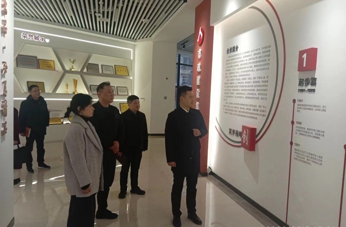 青云譜區(qū)區(qū)委常委楊柳到南昌市政建設集團調研走訪