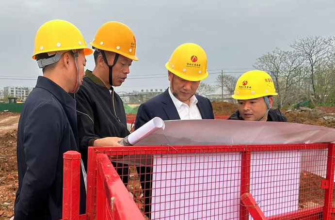 徐旭調(diào)研南昌高鐵東站新區(qū)交通路網(wǎng)工程品質(zhì)提升落實情況 徐旭調(diào)研南昌高鐵東站新區(qū)交通路網(wǎng)工程品質(zhì)提升落實情況