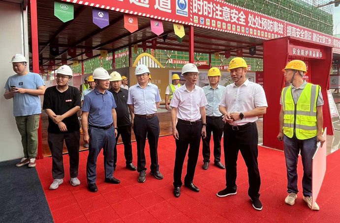 市政公用集團總工程師鄭學平到新建區(qū)職業(yè)技術(shù)學校新校區(qū)建設項目調(diào)研指導 市政公用集團總工程師鄭學平到新建區(qū)職業(yè)技術(shù)學校新校區(qū)建設項目調(diào)研指導