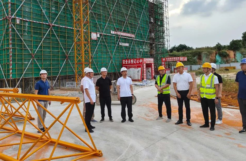 萬(wàn)義輝到S49項(xiàng)目、市政公用城三期項(xiàng)目調(diào)研