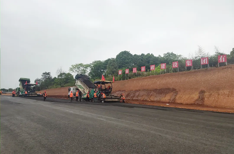 南昌云翔大道級配碎石施工啟動 | 安全質(zhì)量雙控推進路面結(jié)構(gòu)新階段